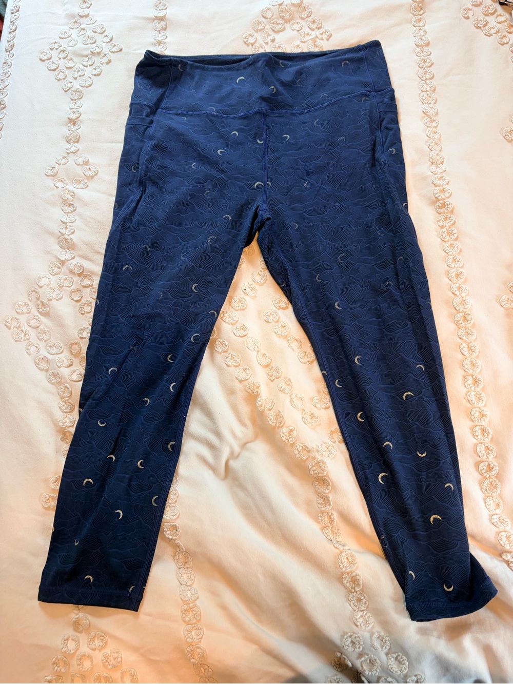 ZYIA Active Navy Moon Print High Rise Pocket Leggings | Size 16-18